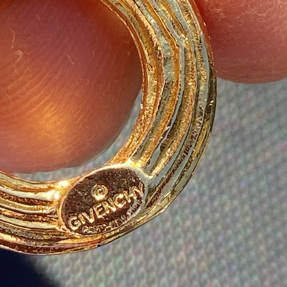 Givenchy 1980s Vintage Bracelet from a Collector - Picture 16 of 17